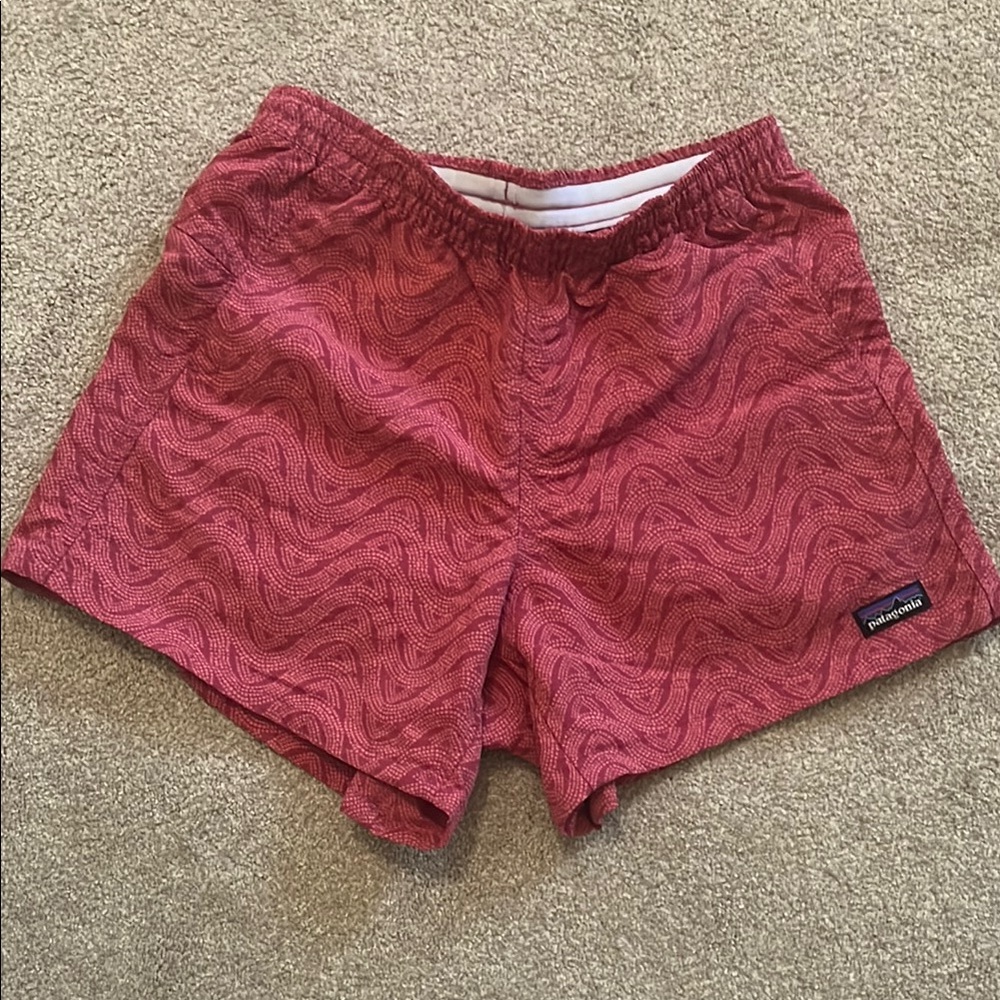 Patagonia Red Patterned Shorts - Picture 1 of 2